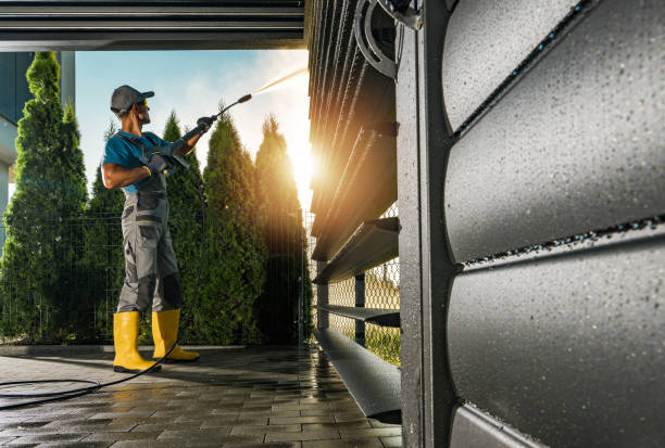 Best Pressure Washing Driveway  in Springmont, PA